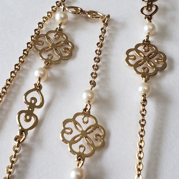 Vintage Avon Floral Chain Gold-Tone Bracelet and necPearl Accent Filigree Spring - Picture 3 of 7